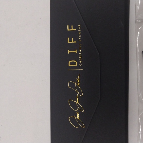 Diff Charitable Black Eyewear Cleaning Cloth Foldable Triangle Case Only EC#43 - Picture 12 of 12